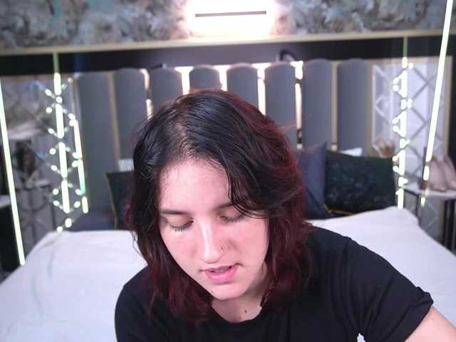 ZlataSky live cam on BongaCams