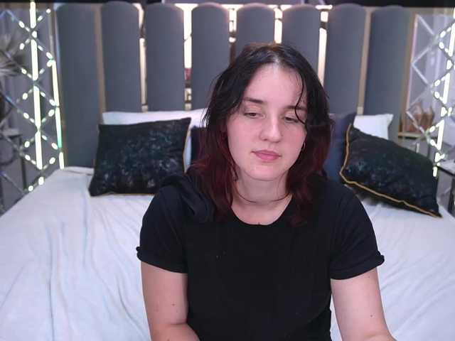 ZlataSky live cam on BongaCams