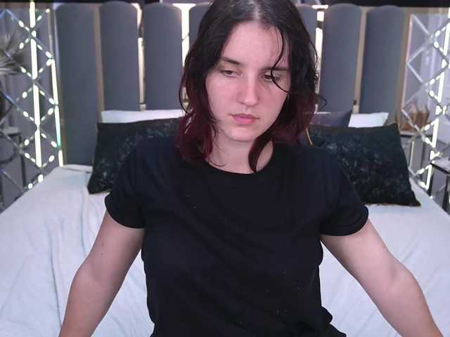 ZlataSky live cam on BongaCams