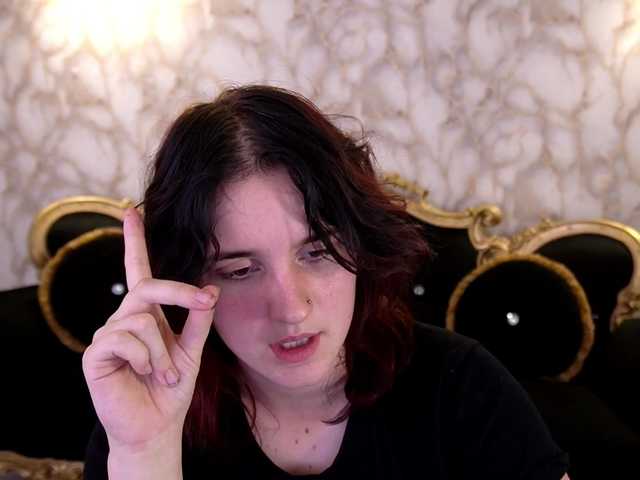 ZlataSky live cam on BongaCams