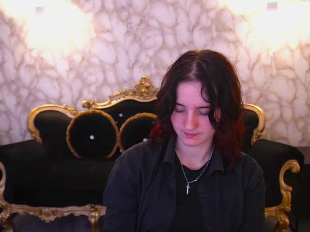 ZlataSky live cam on BongaCams