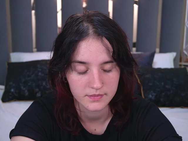 ZlataSky live cam on BongaCams
