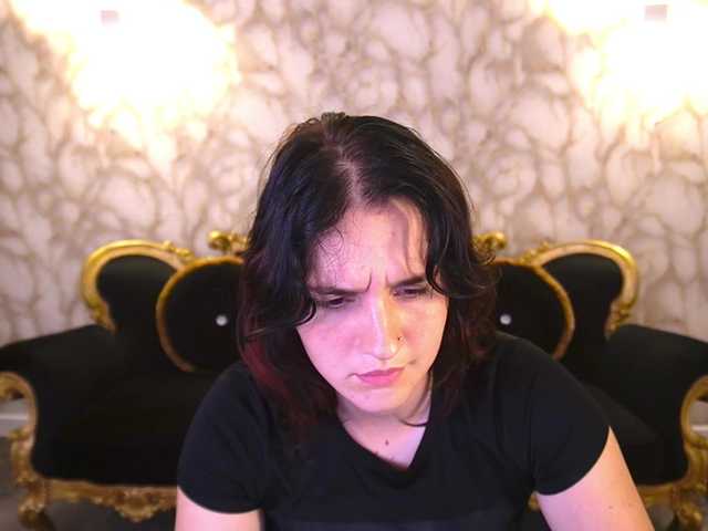 ZlataSky live cam on BongaCams
