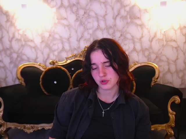ZlataSky live cam on BongaCams