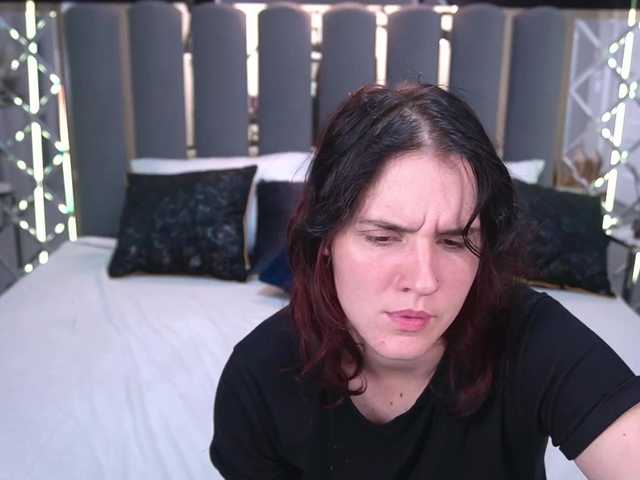 ZlataSky live cam on BongaCams