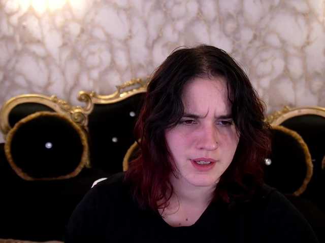 ZlataSky live cam on BongaCams