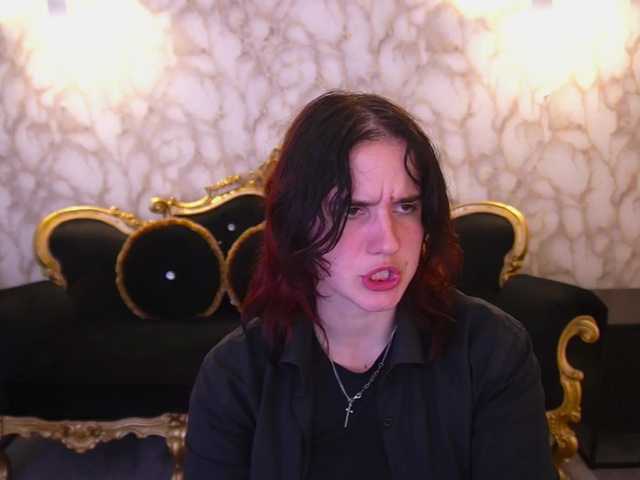 ZlataSky live cam on BongaCams