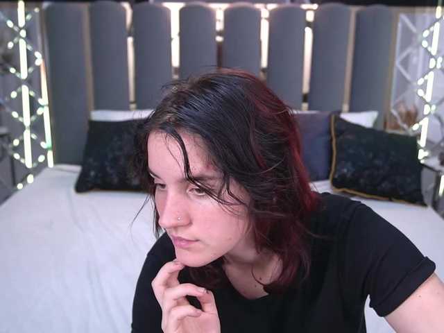 ZlataSky live cam on BongaCams