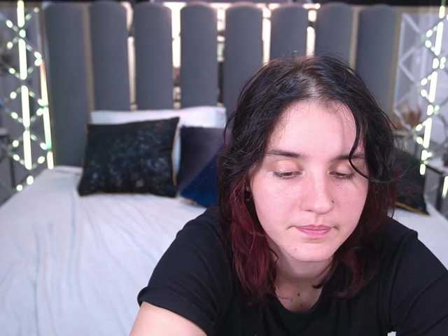 ZlataSky live cam on BongaCams