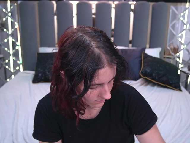 ZlataSky live cam on BongaCams