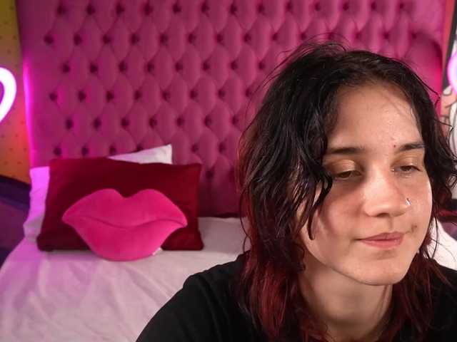ZlataSky live cam on BongaCams