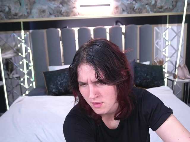 ZlataSky live cam on BongaCams