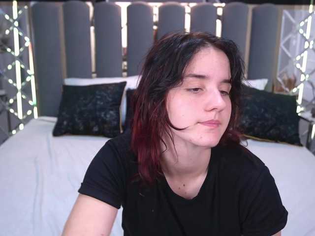 ZlataSky live cam on BongaCams