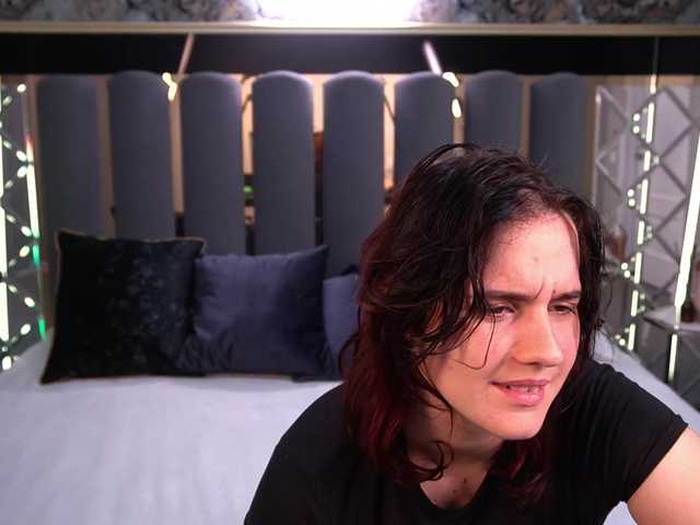 ZlataSky live cam on BongaCams