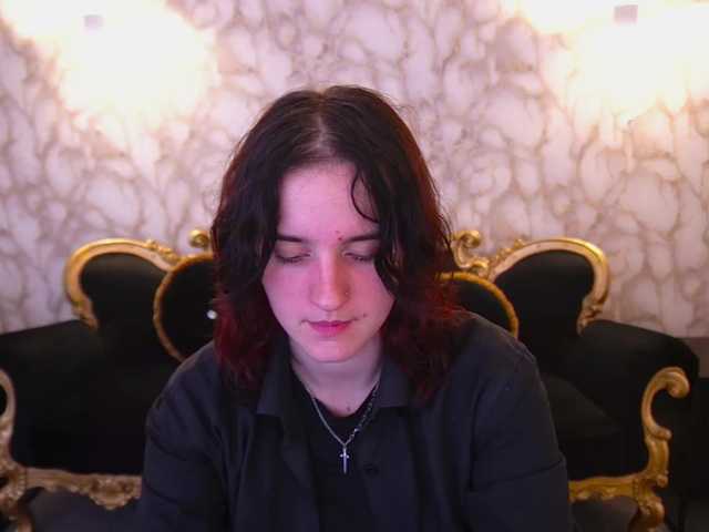 ZlataSky live cam preview