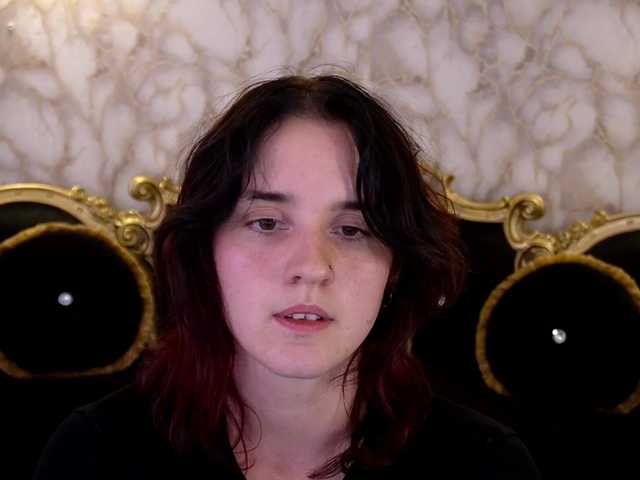 ZlataSky live cam on BongaCams