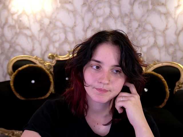 ZlataSky live cam on BongaCams
