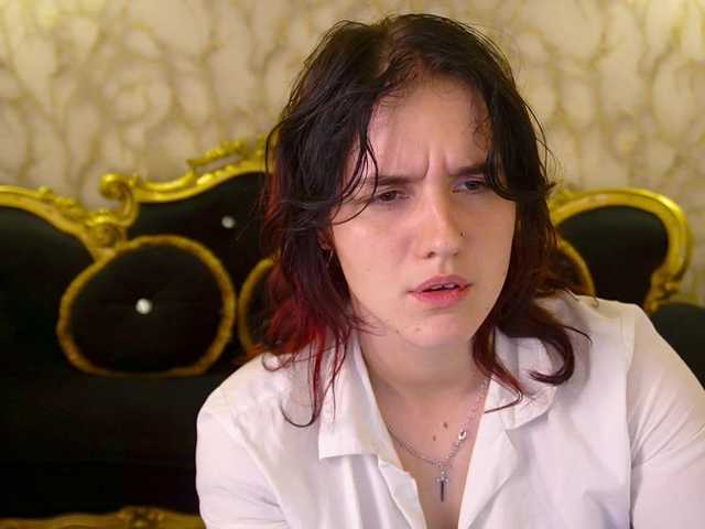 ZlataSky live cam on BongaCams