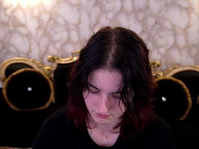 ZlataSky live cam on BongaCams