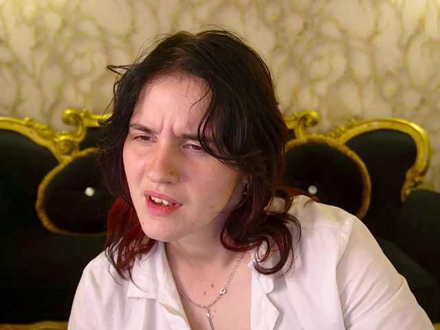 ZlataSky live cam on BongaCams