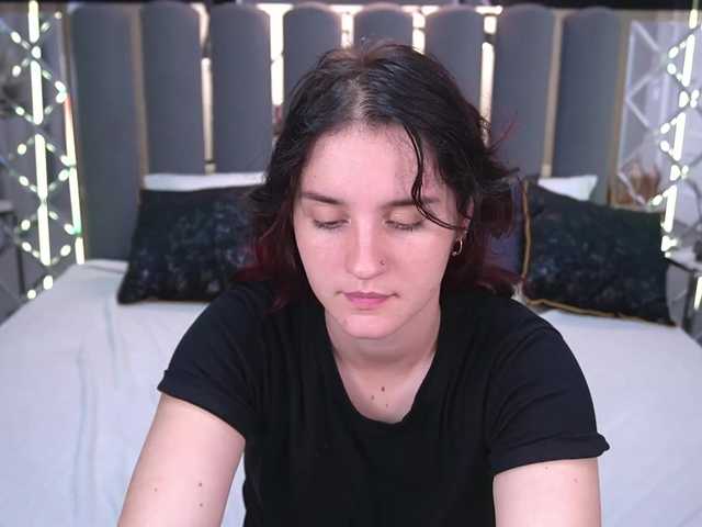 ZlataSky live cam on BongaCams