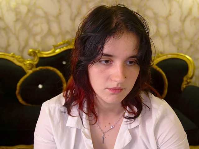 ZlataSky live cam on BongaCams