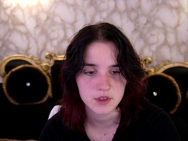 ZlataSky live cam on BongaCams