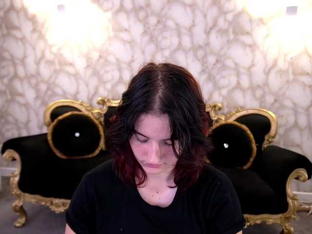 ZlataSky live cam on BongaCams
