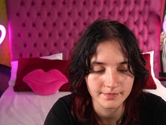 ZlataSky live cam on BongaCams
