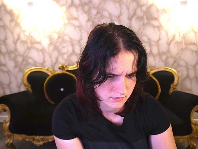 ZlataSky live cam on BongaCams