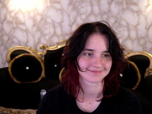 ZlataSky live cam on BongaCams
