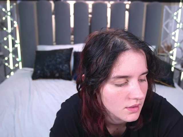 ZlataSky live cam on BongaCams