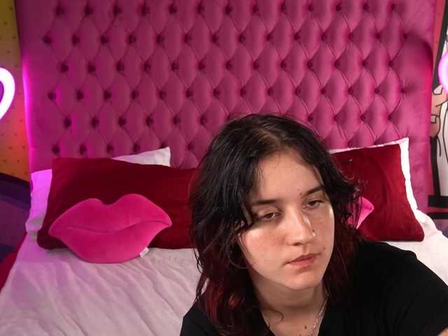 ZlataSky live cam on BongaCams