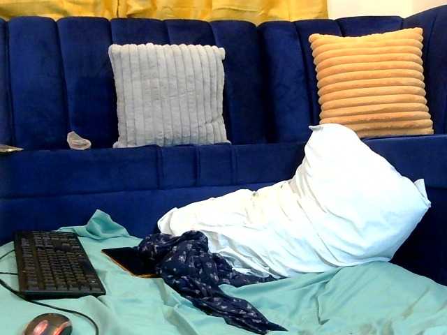 HotpussyF live cam on BongaCams