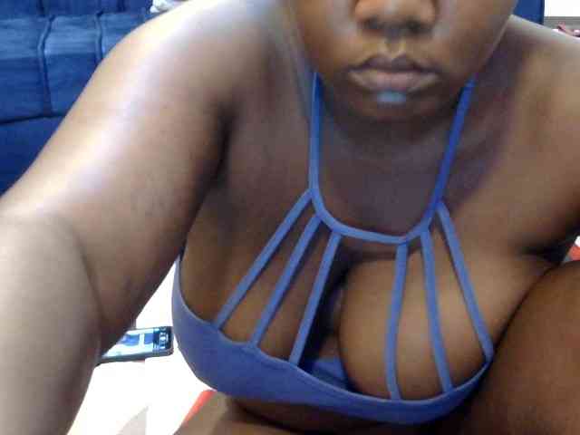 HotpussyF webcam
