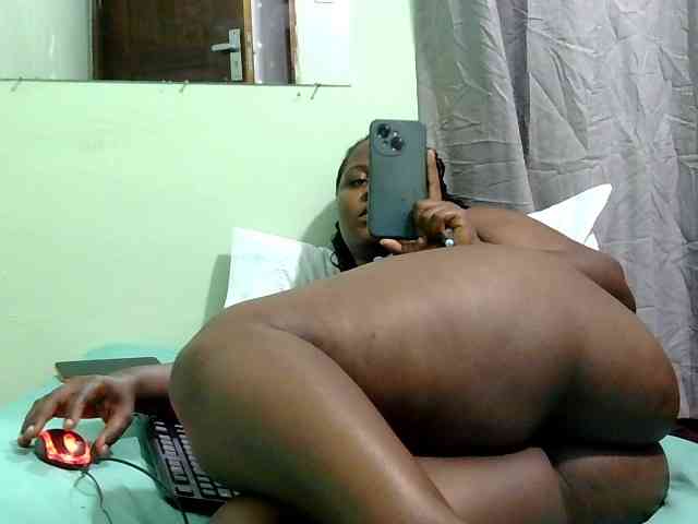 HotpussyF webcam