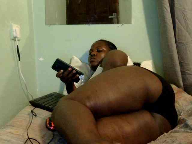 HotpussyF webcam