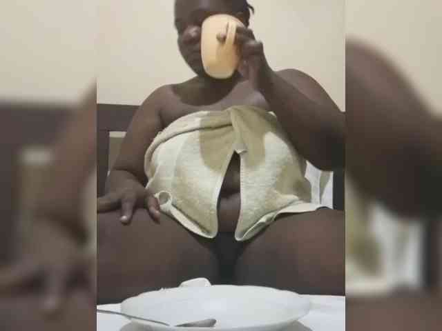 HotpussyF webcam