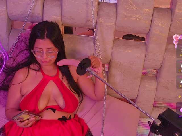 Natalievalvet live cam on BongaCams