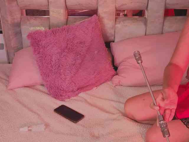 Natalievalvet webcam