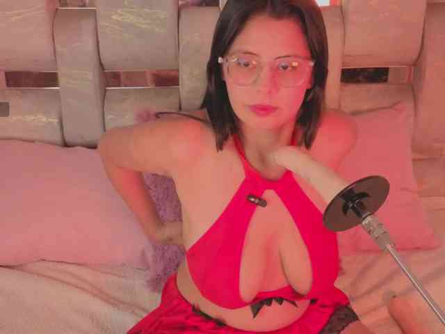 Natalievalvet webcam