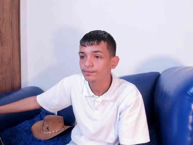 littlecum18