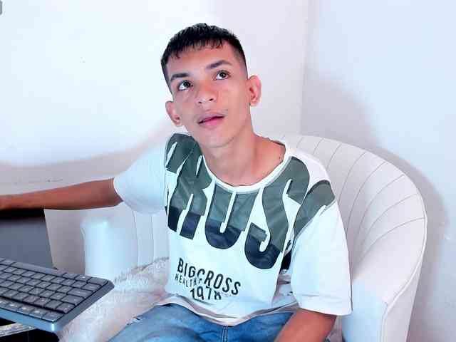 littlecum18