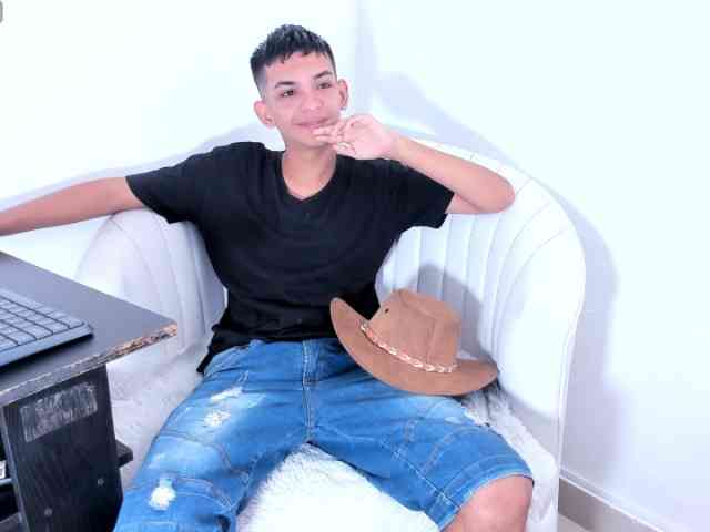 littlecum18