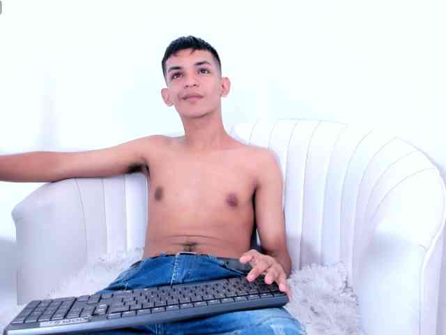 littlecum18