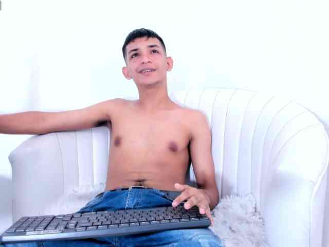 littlecum18