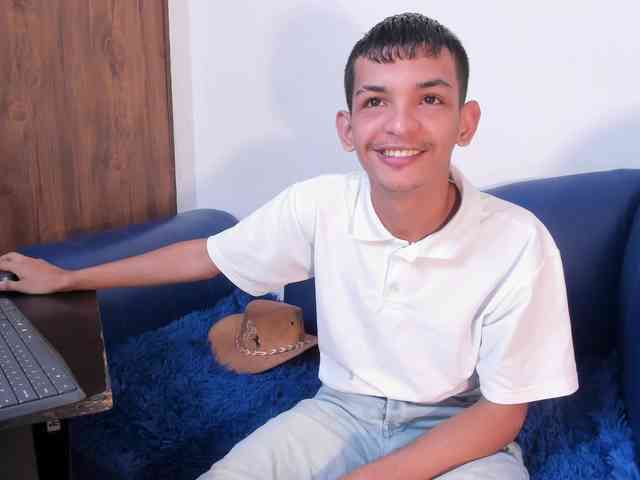 littlecum18