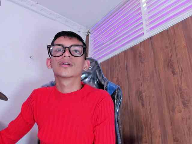 littlecum18