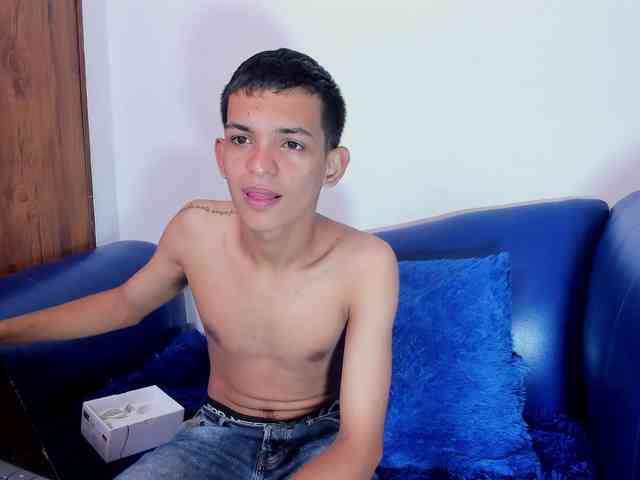 littlecum18