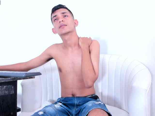 littlecum18